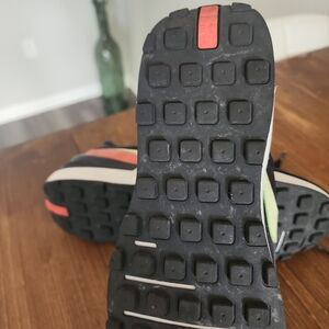 Womens nike casual shoe